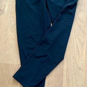 Athleta Black Cropped Ankle Pants Performance Fabric